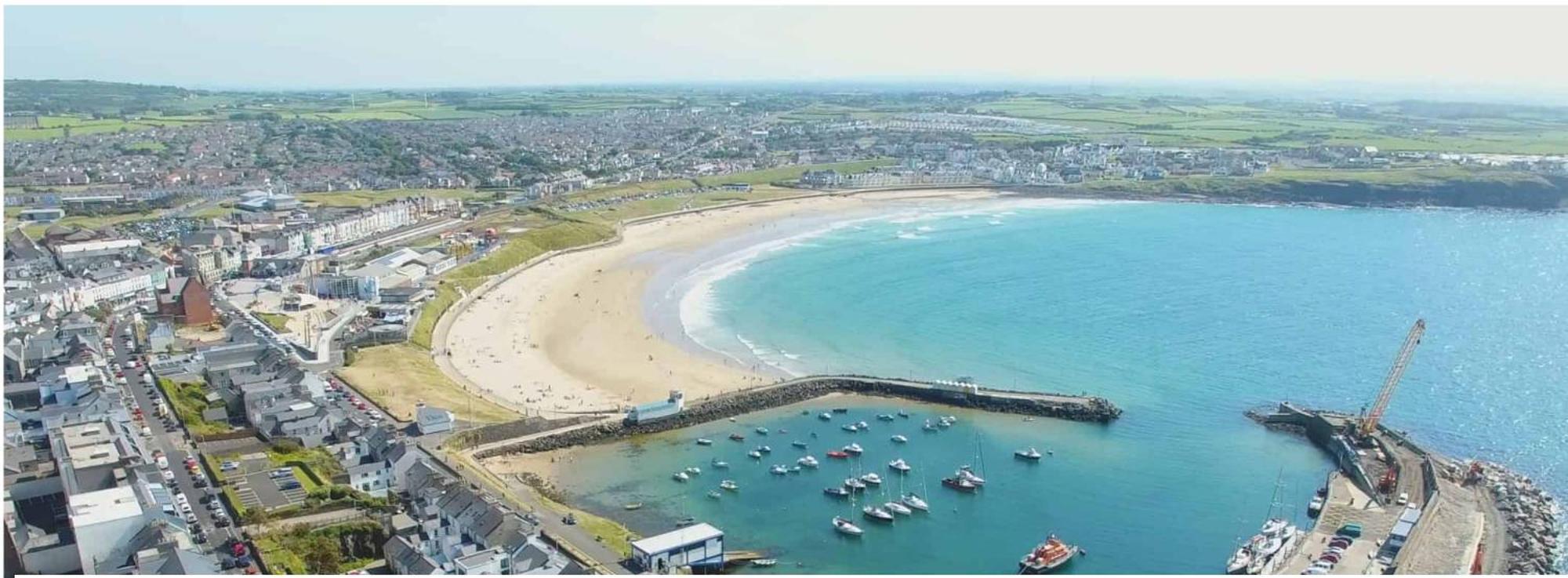4 Golf Terrace - Portrush By The Sea Apartment Exterior photo